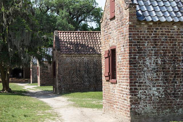 a Photo of what slave houses sold or purchased at the Slave Mart, currently one of the top historical places in Charleston SC looked like