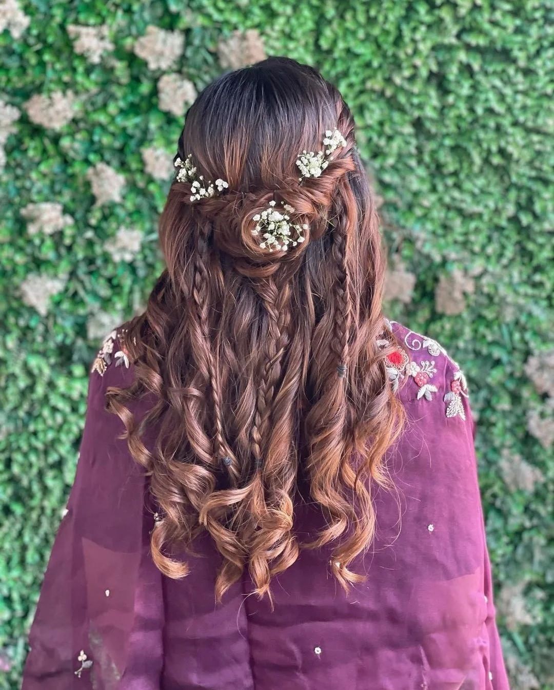 Bridal  Hairstyles Ideas ,  The Raging Combo Of Braids And Cascading Curls 