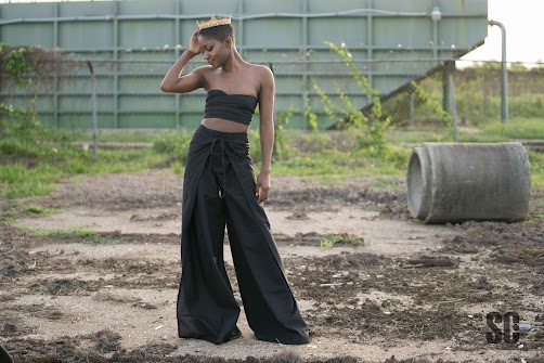 Made with 100% cotton. The MOKO wrap pants has pocket details that can either be hidden or exposed according to the way you wrap. The MOKO wrap top can be styled in so many ways. (Check our Instagram Feed for "ways to wear")
