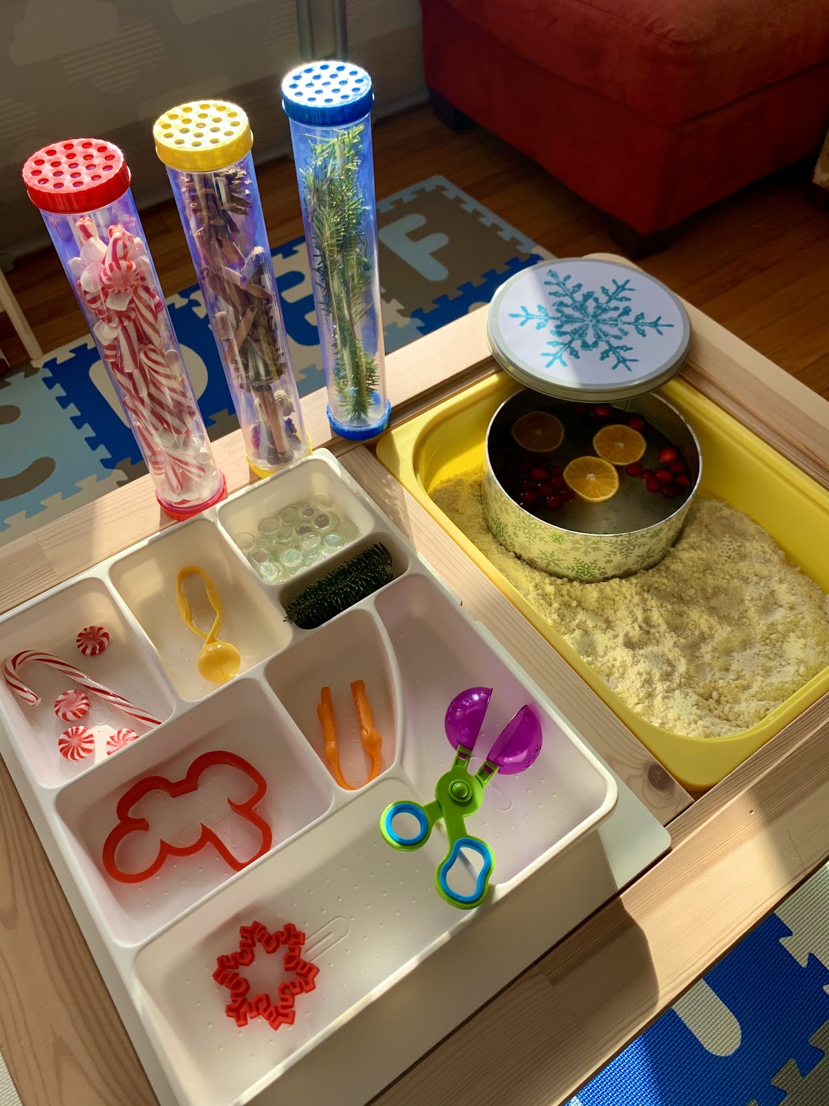 21 Fun Winter Sensory Bin Ideas For Preschoolers - Kidz Craft Corner
