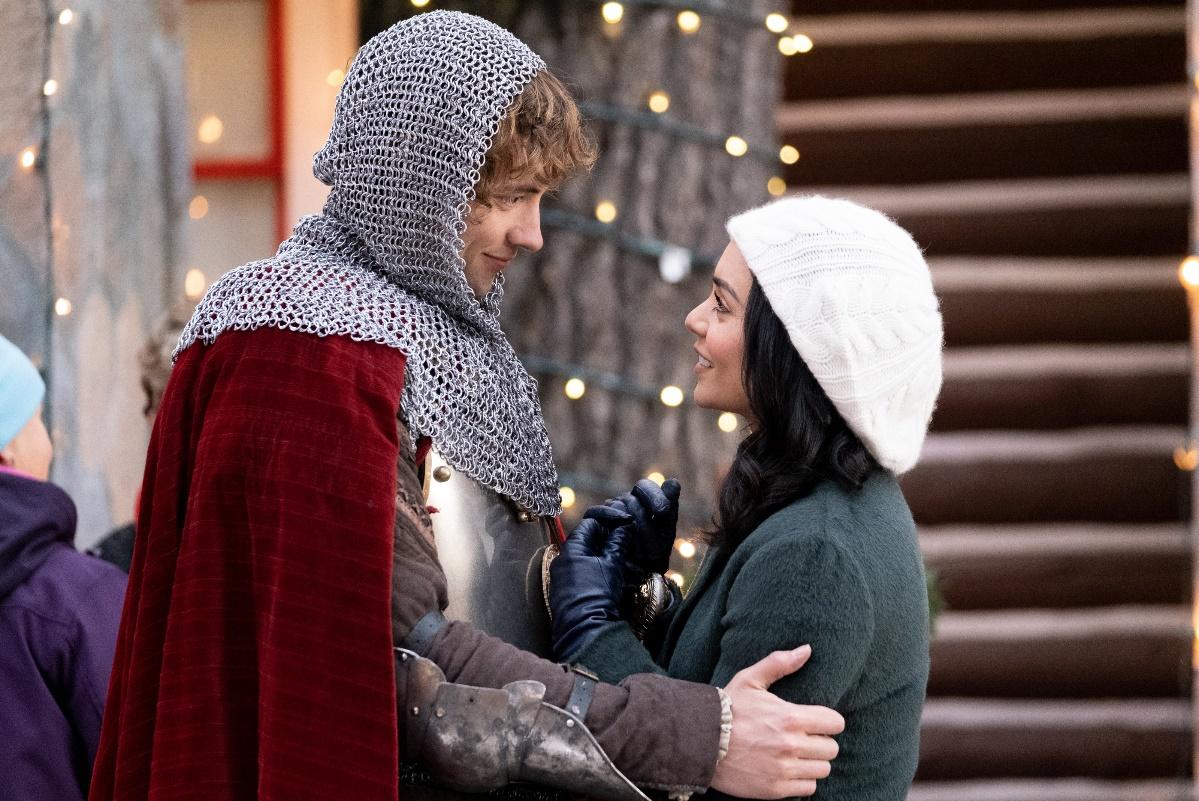 4.THE KNIGHT BEFORE CHRISTMAS 2