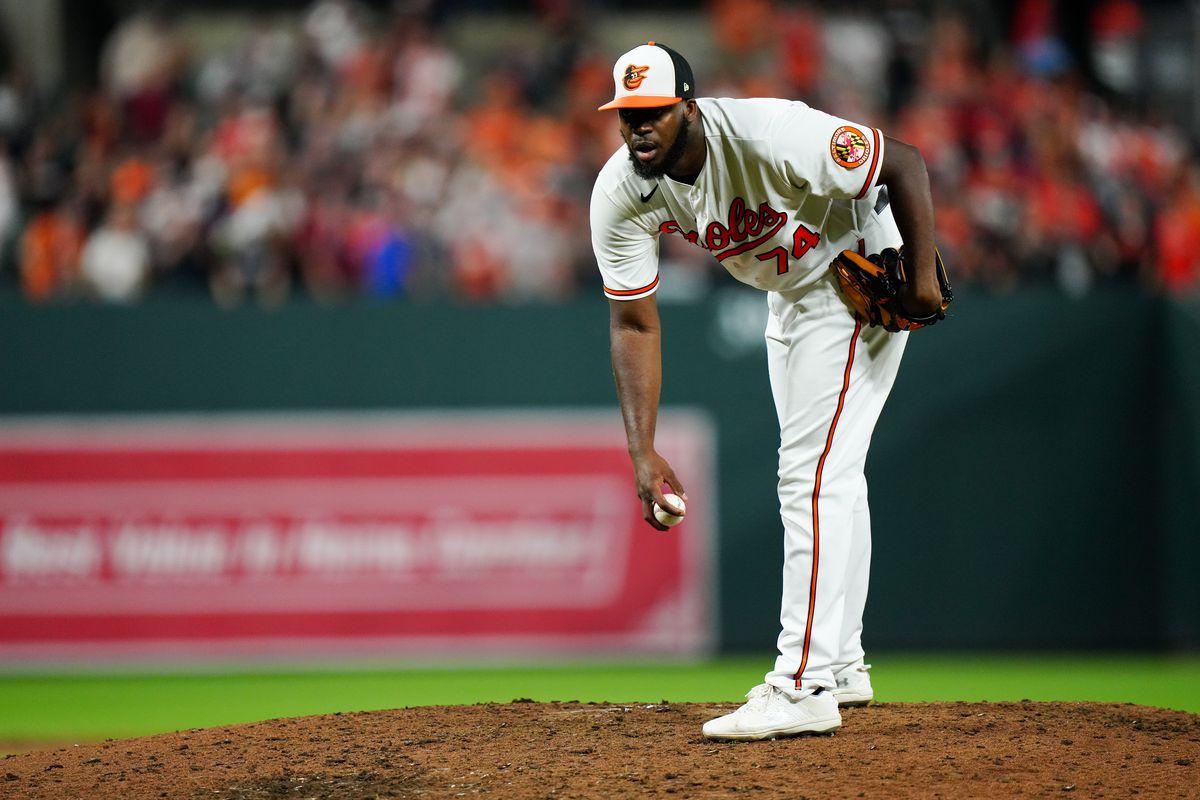Félix Bautista exited Friday's Orioles victory with “arm discomfort” -  Camden Chat