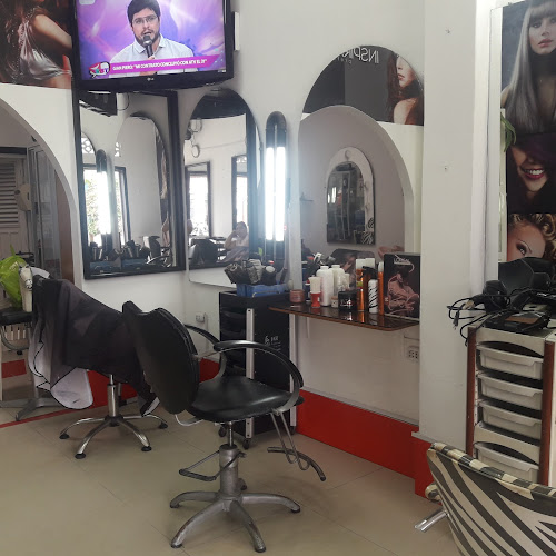 James Diseñadores del Cabello - Iquitos