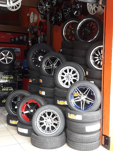 Opiniones de Llanlubser S.A en Guayaquil - Tienda de neumáticos