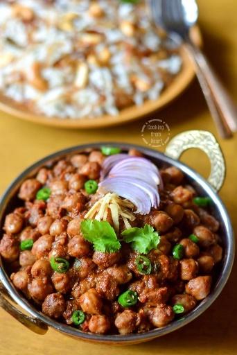 Pindi Chole | Punjabi Pindi Chana - Cooking From Heart
