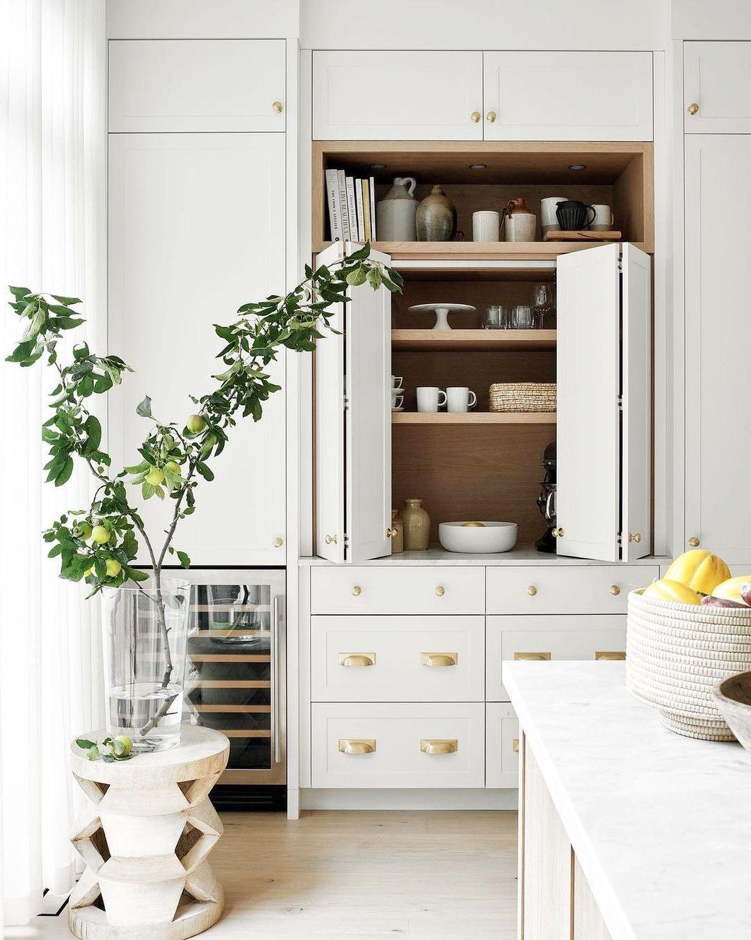 How to Create an Instagram-Worthy Kitchen - uncluttered open shelves
