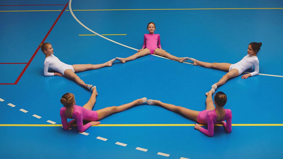 girls doing gymnastic