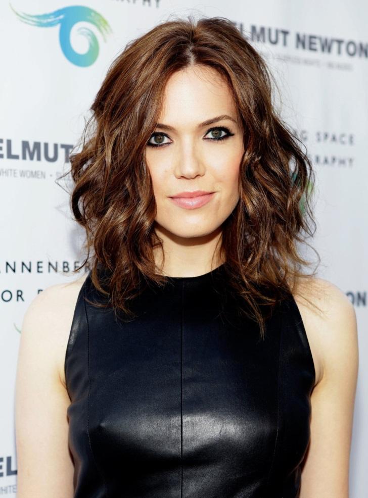 http://www.sawfirst.com/wp-content/uploads/2013/06/Mandy-Moore-at-Helmut-Newton-Opening-Night-Exhibit-in-Century-City-5.jpg