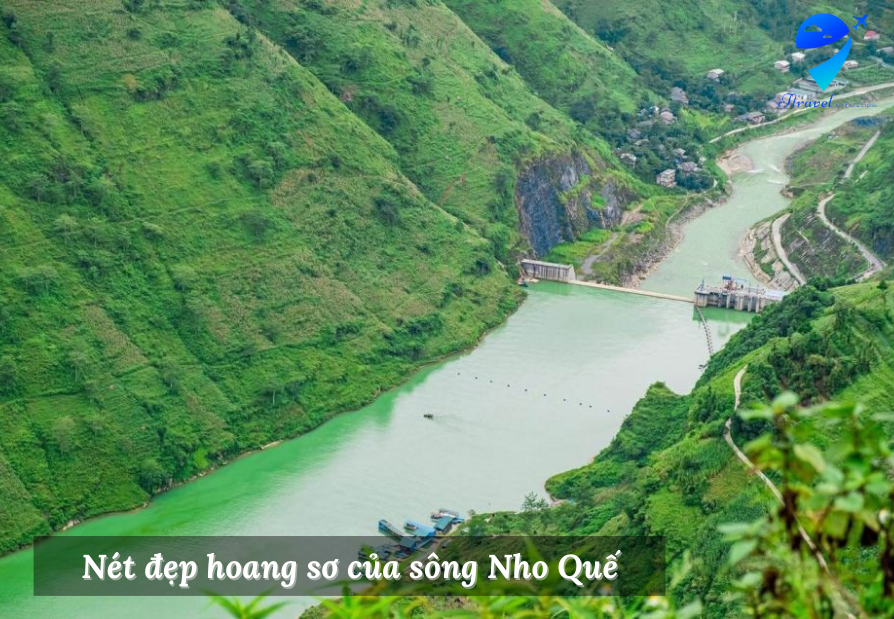 Dòng sông Nho Quế nhìn từ trên cao xuống