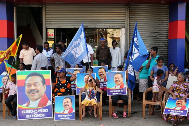 Supporters of Sri Lankan President Mahinda Rajapaksa on January 8, 2015 in Colombo, Sri Lanka