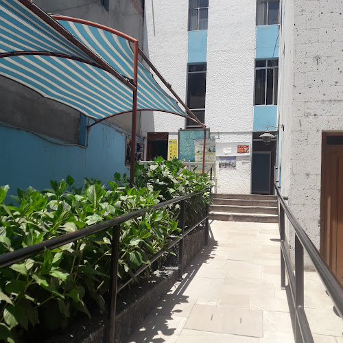 Opiniones de Essalud - Medicina Naturista en Arequipa - Médico