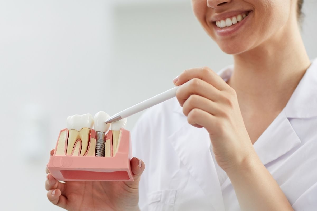 top dental clinic for dental implants in Scarborough