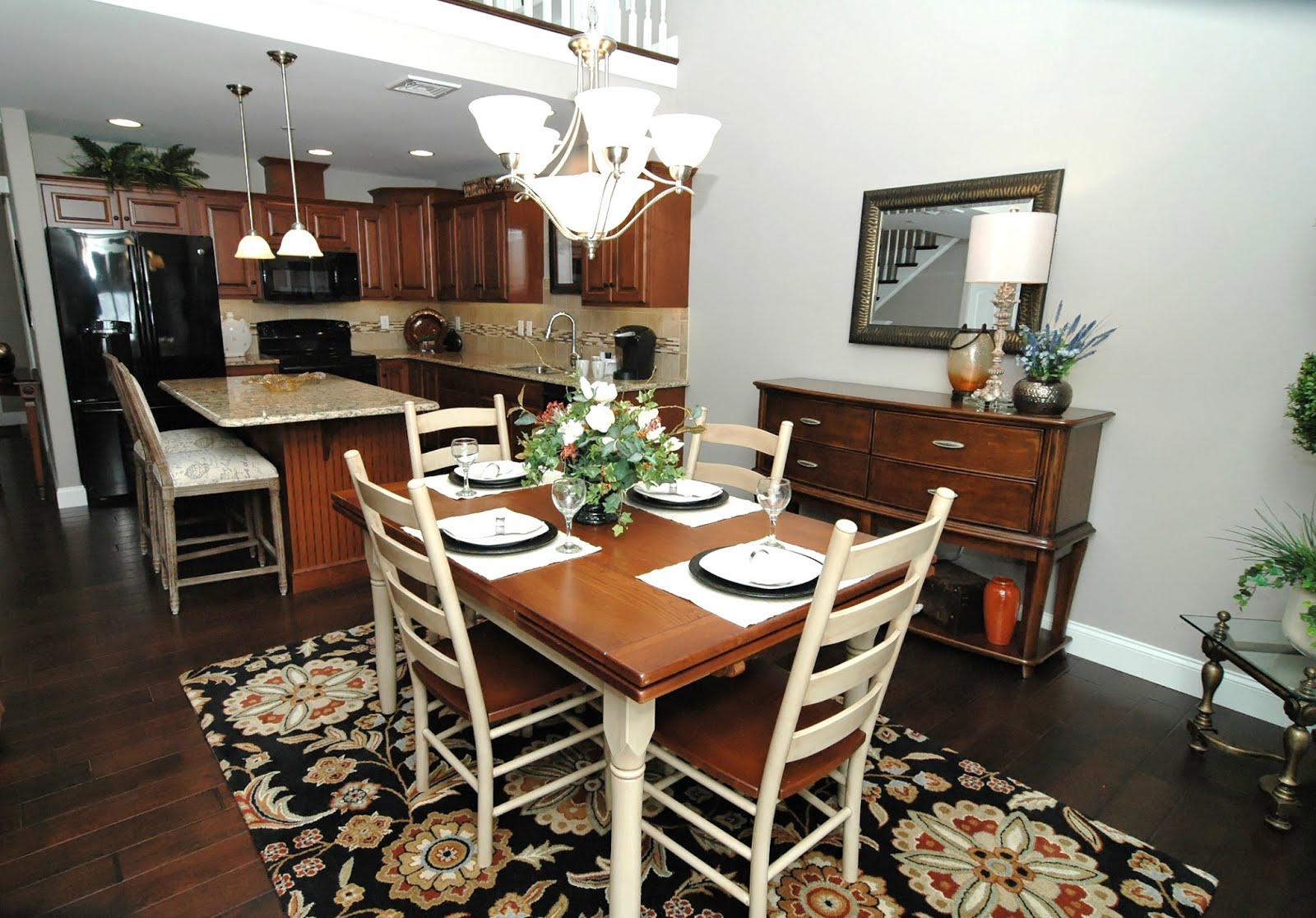 Kitchen Dining Room.jpg