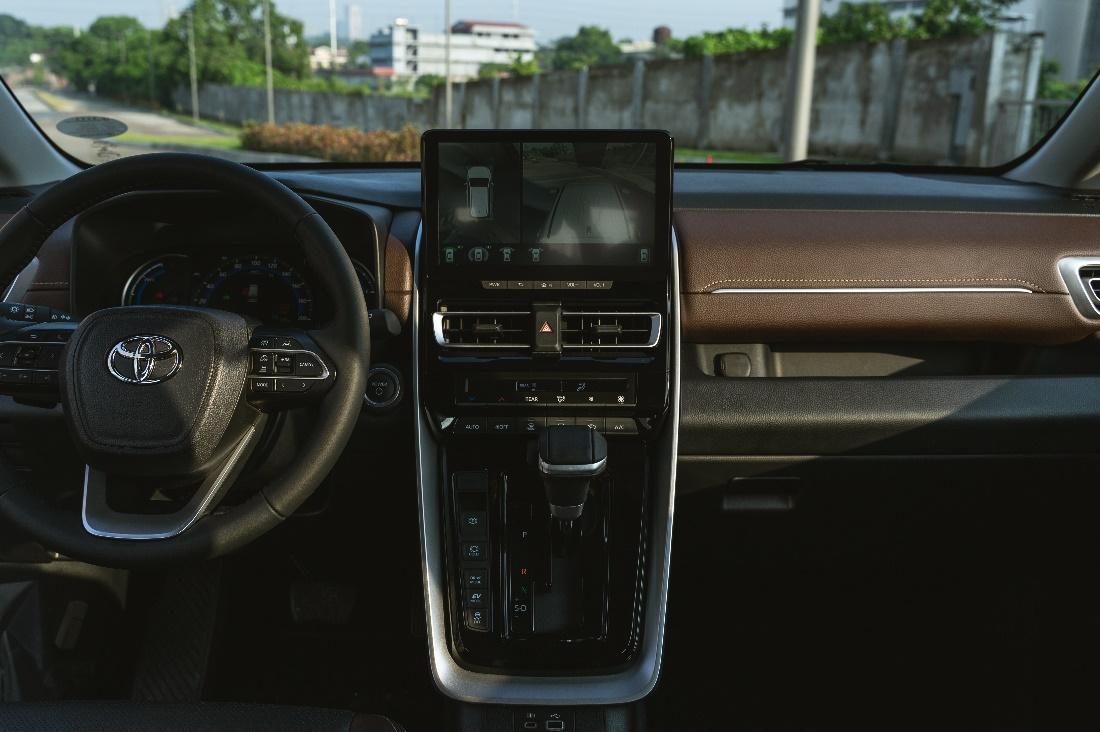 The interior of a car - Toyota Zenix