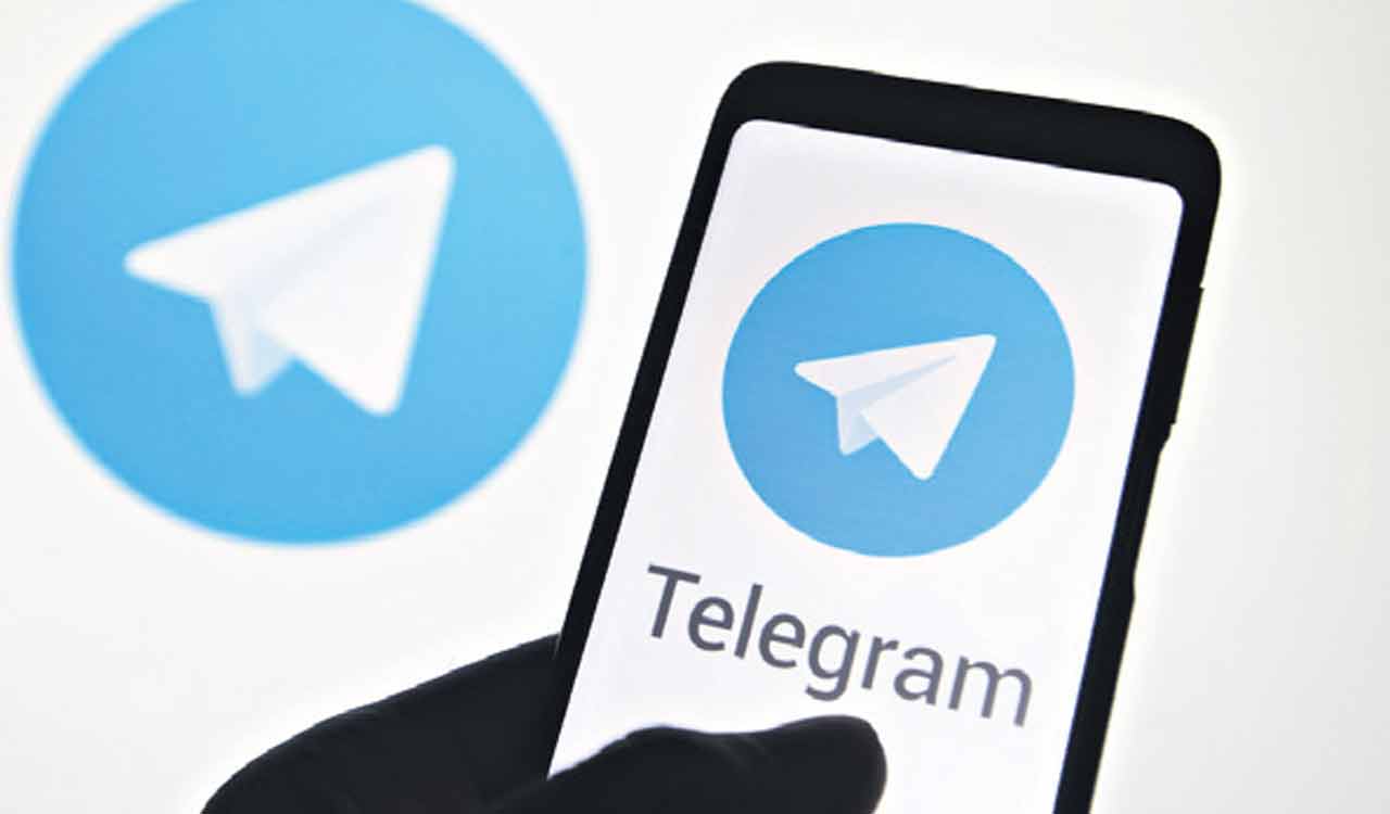 The business model of Telegram