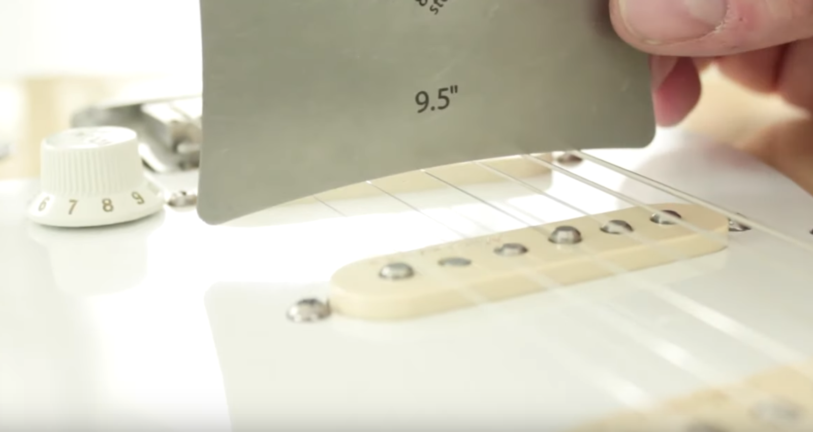 calibro regolazione action corde chitarra elettrica