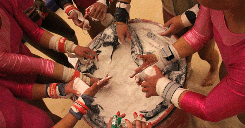 gymnastics-chalk-bowl