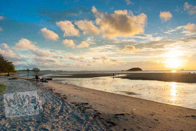 Pantai Tanjung Pendam Tempat Terbaik Melihat Sunset, Peta Lokasi + Tiket Masuk 9