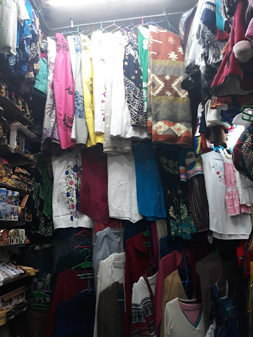 Mercado Artesanal, 67, Alfredo Baquerizo Moreno, Guayaquil 090306
