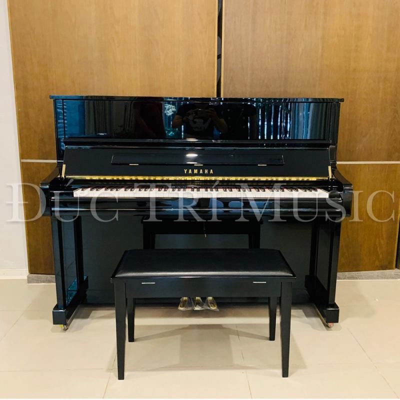 Đàn piano đứng Yamaha U1J UPR01110 với vẻ ngoài nhỏ gọn, thanh lịch