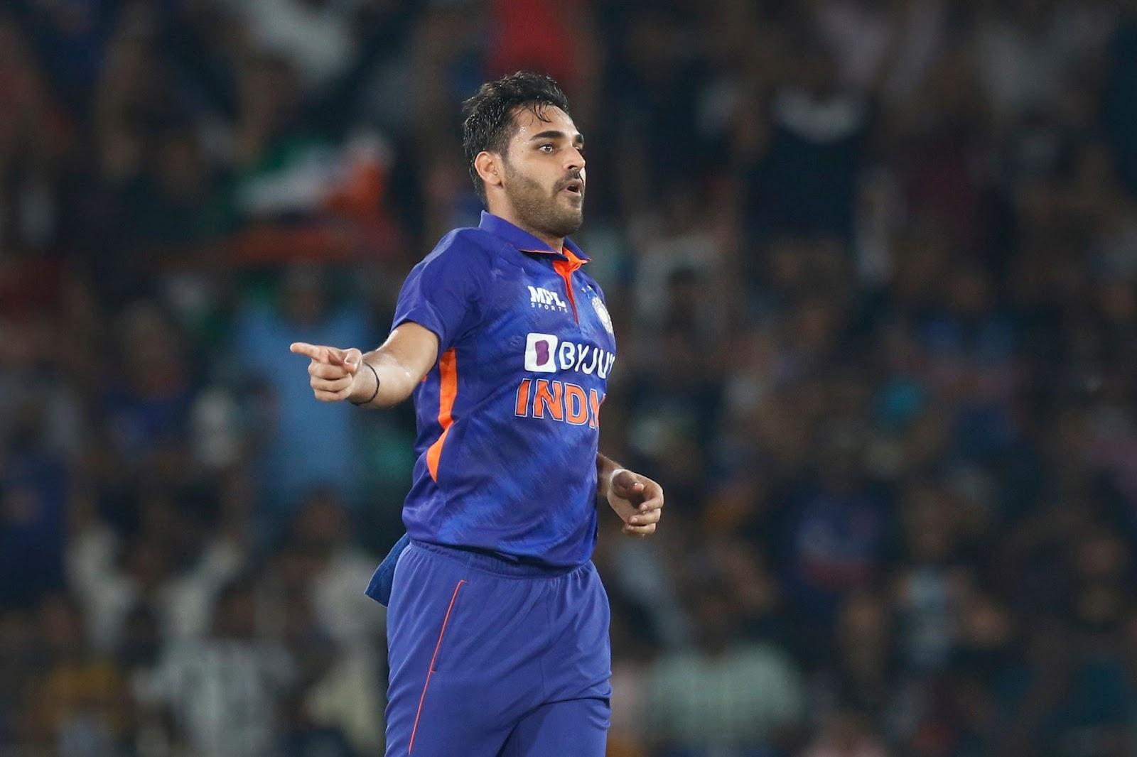 Bhuvneshwar Kumar is expected to set the stage on fire 