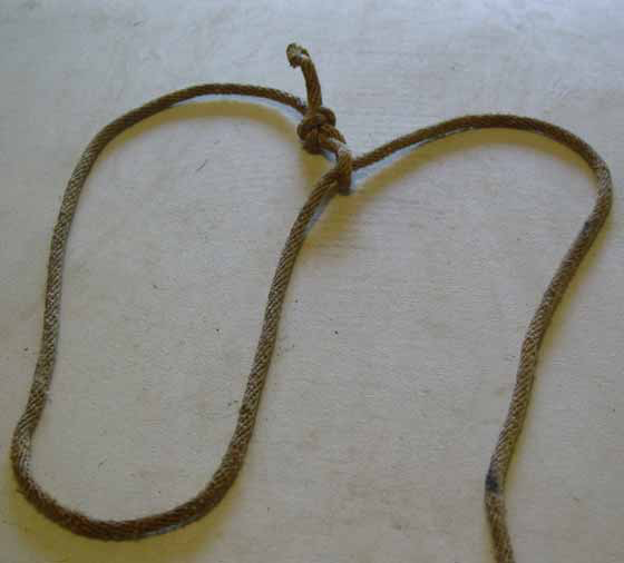 Small diameter rope loop that can be used effectively as a war bridle.