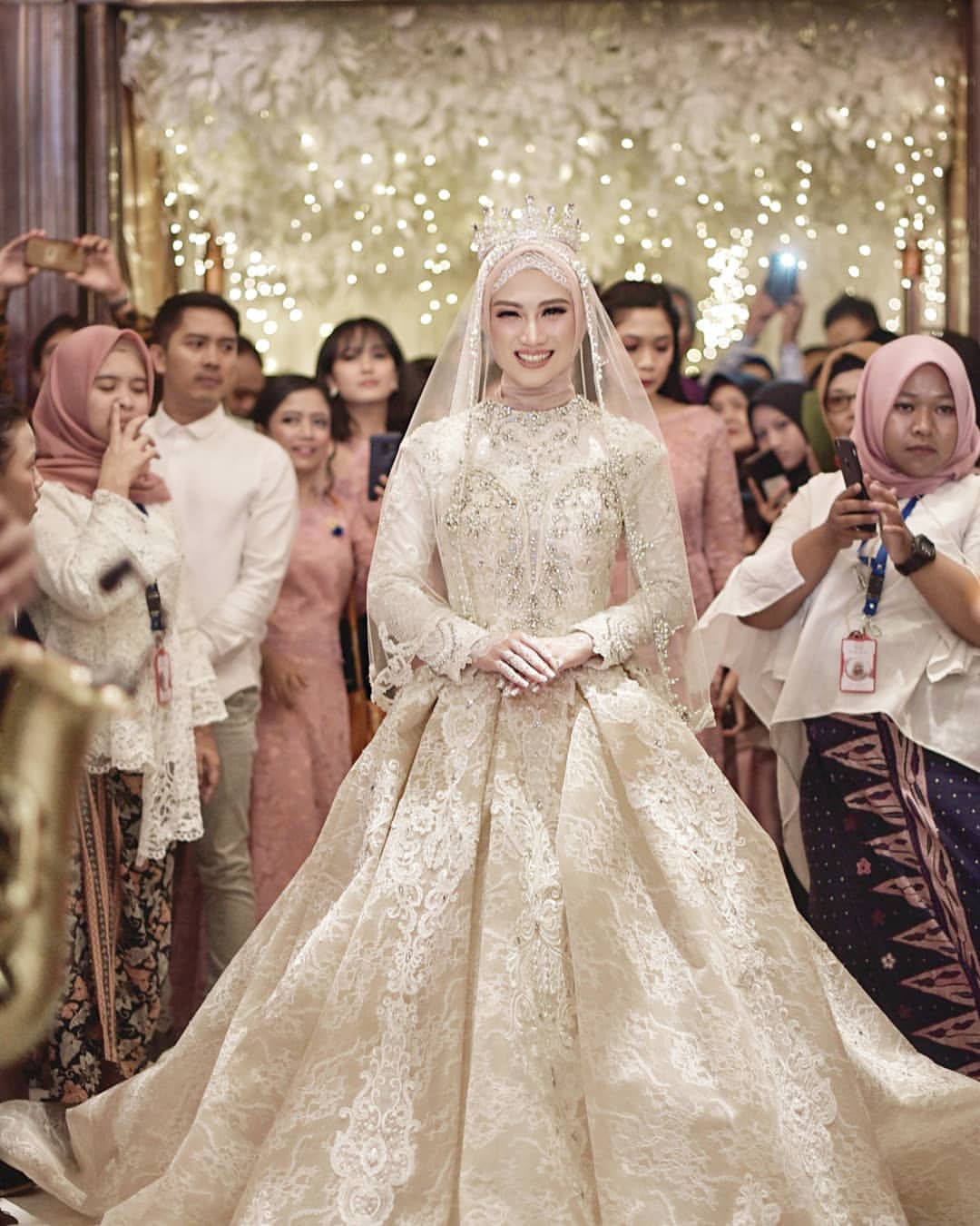 style gaun pernikahan muslimah