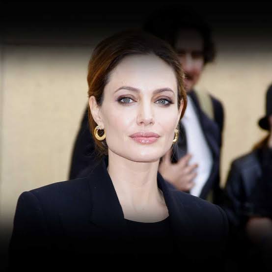 Angelina Jolie Xxx Hd - 20 Best Glamorous Hollywood Actresses That Will Steal Your Heart - Siachen  Studios