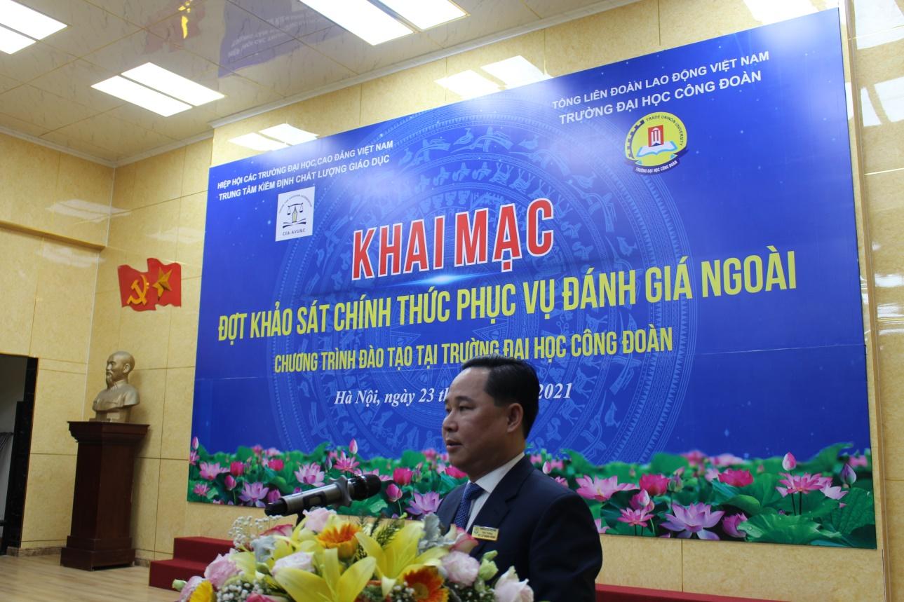 D:\ĐÁNH GIÁ CHƯƠNG TRÌNH ĐÀO TẠO\ĐẠI HỌC CÔNG ĐOÀN\ẢNH KHAI MẠC KSCT ĐH CĐ\7.JPG