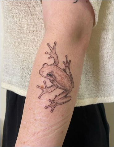 Little Frog Miniature Animal Tattoo Women