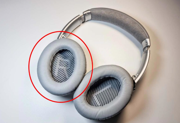 How to clean headphones pads/ how to clean smelly headphones