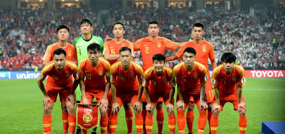 Đội tuyển bóng đá đất nước Trung Quốc - Lối đá nhiều màu sắc