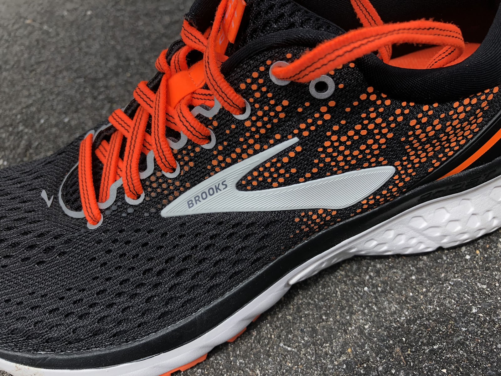 Road Trail Run: Brooks Running Ghost 11 Review: Top to Bottom ...