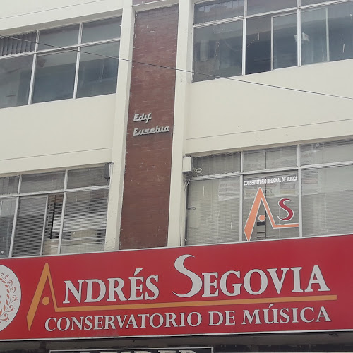 Conservatorio de Música Andrés Segovia - Huancayo