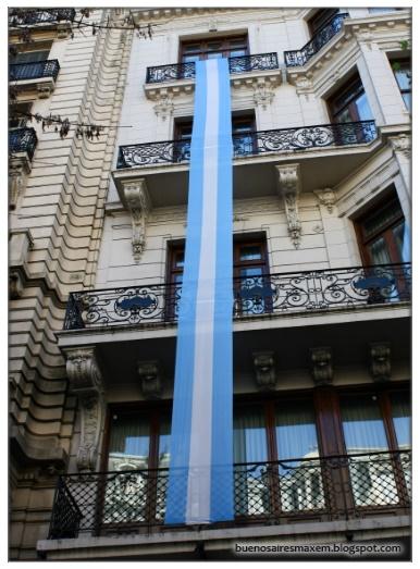Buenos Aires by maxem: 20 fotos de Banderas Argentinas en Buenos Aires