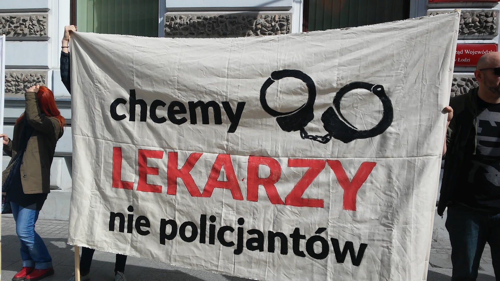 File:Protest against changes in abortion law in Poland, Partia Razem, April  3 2016, Łódź Piotrkowska Street 03.jpg - Wikimedia Commons
