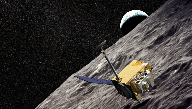 Tàu Lunar Reconnaissance Orbiter (LRO).