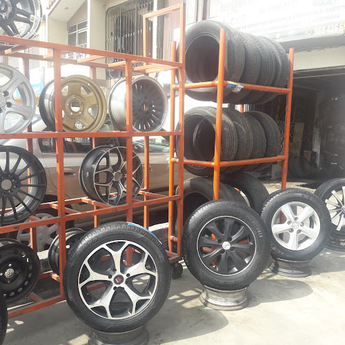 Opiniones de Aros y Llantas Crespo en Callao - Tienda de neumáticos