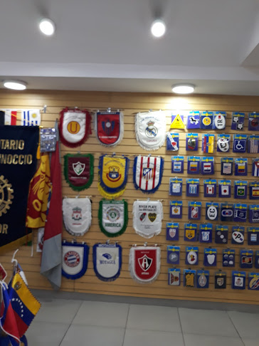 Opiniones de Banderines Gutierrez en Quito - Centro comercial