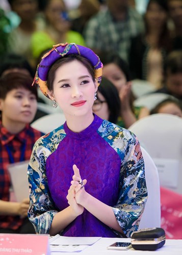 Hoa hau Dang Thu Thao dep me hon di lam giam khao-Hinh-6