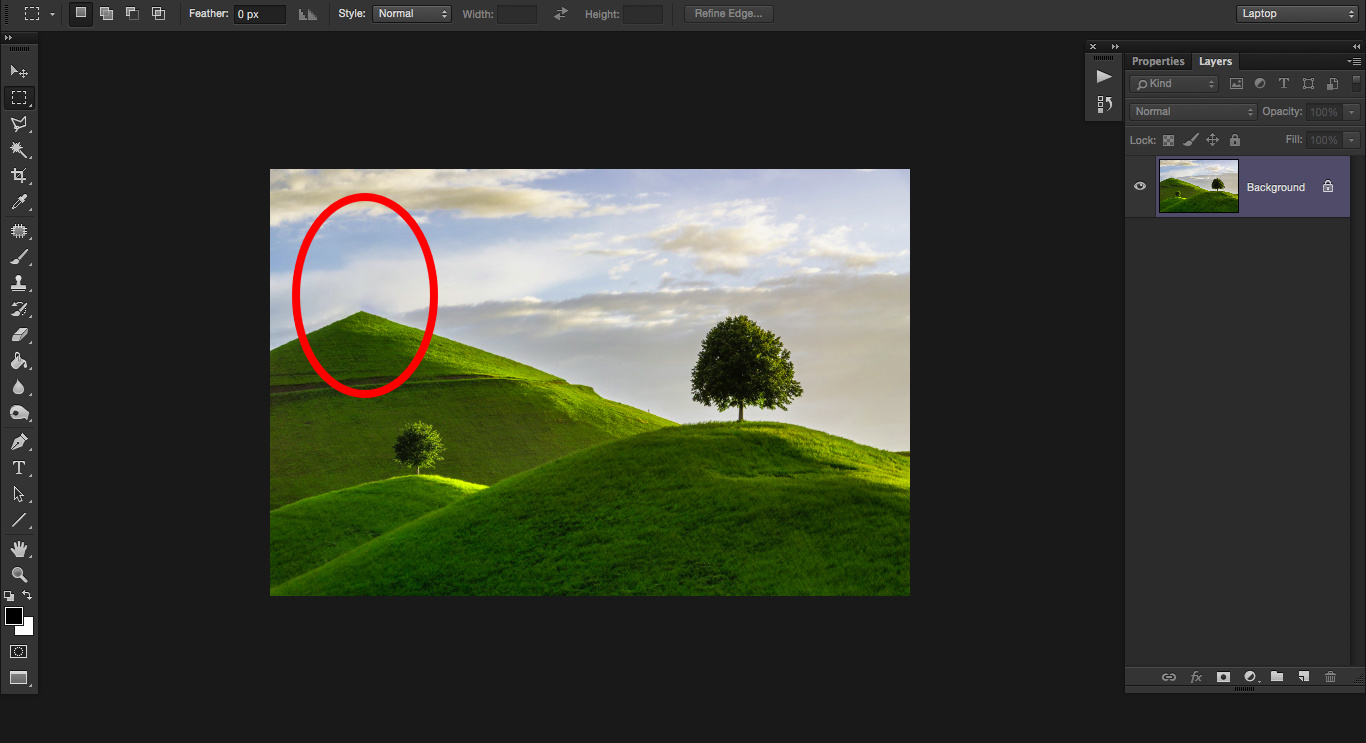 Upaya Photoshop menghilangkan pohon dari bukit