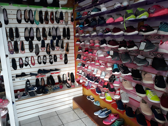 Opiniones de Otavalo Shop en Quito - Zapatería