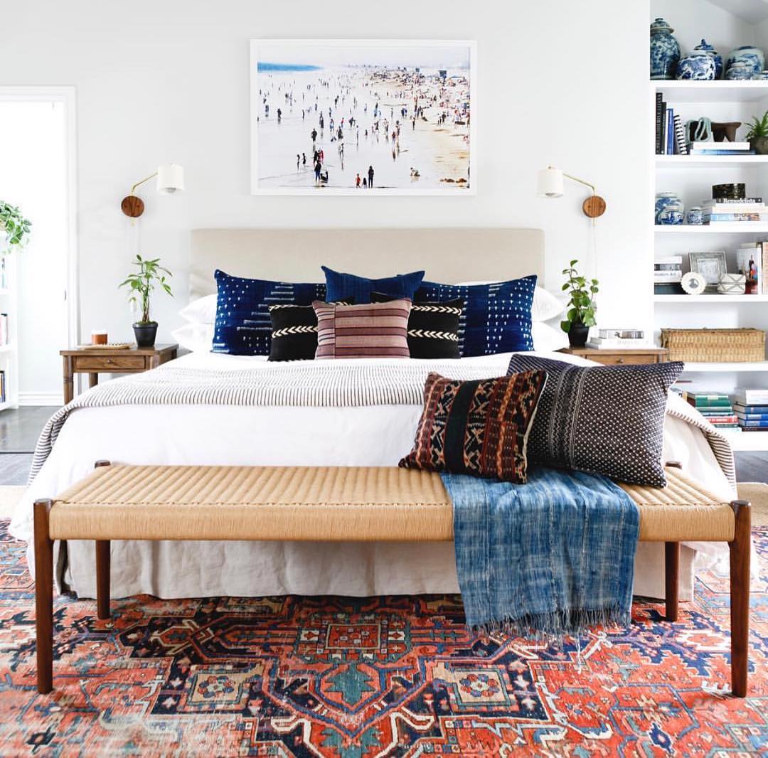 Create an Instagram-Worthy Bedroom with eye-catching decor in a neutral space | CUBICOON