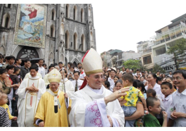 Phái viên của Vatican kêu gọi Việt nam tôn trọng tự do tôn giáo