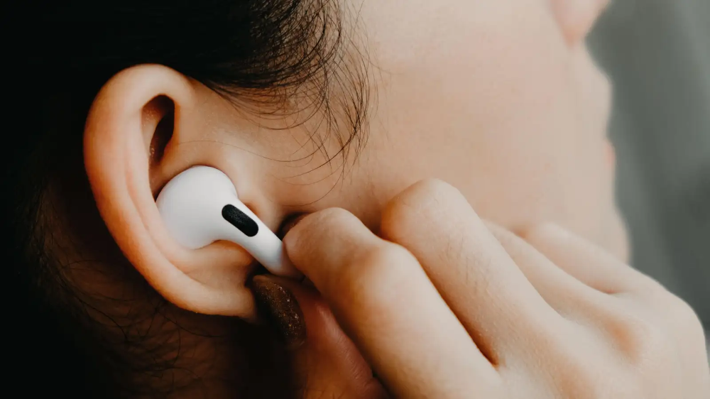 Airpods Mic not Working