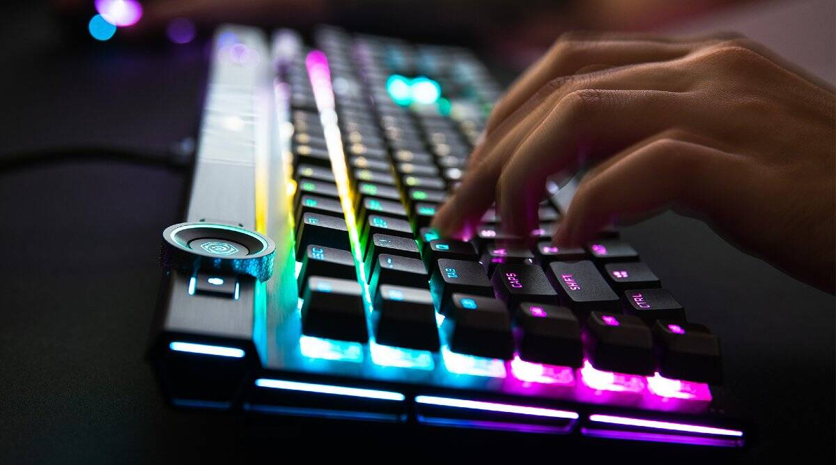 8 Best Gaming Keyboards Used by Famous eSports Players - Dynamic Setups