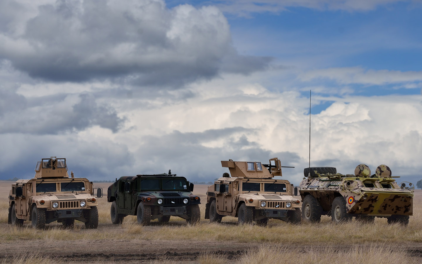 hummer history: military hummers