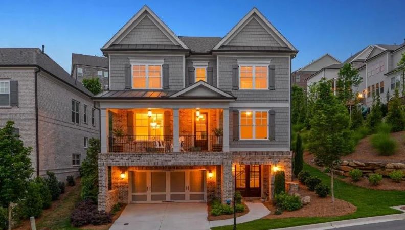 Home in Highpointe at Vinings neighborhood of Smyrna, GA.