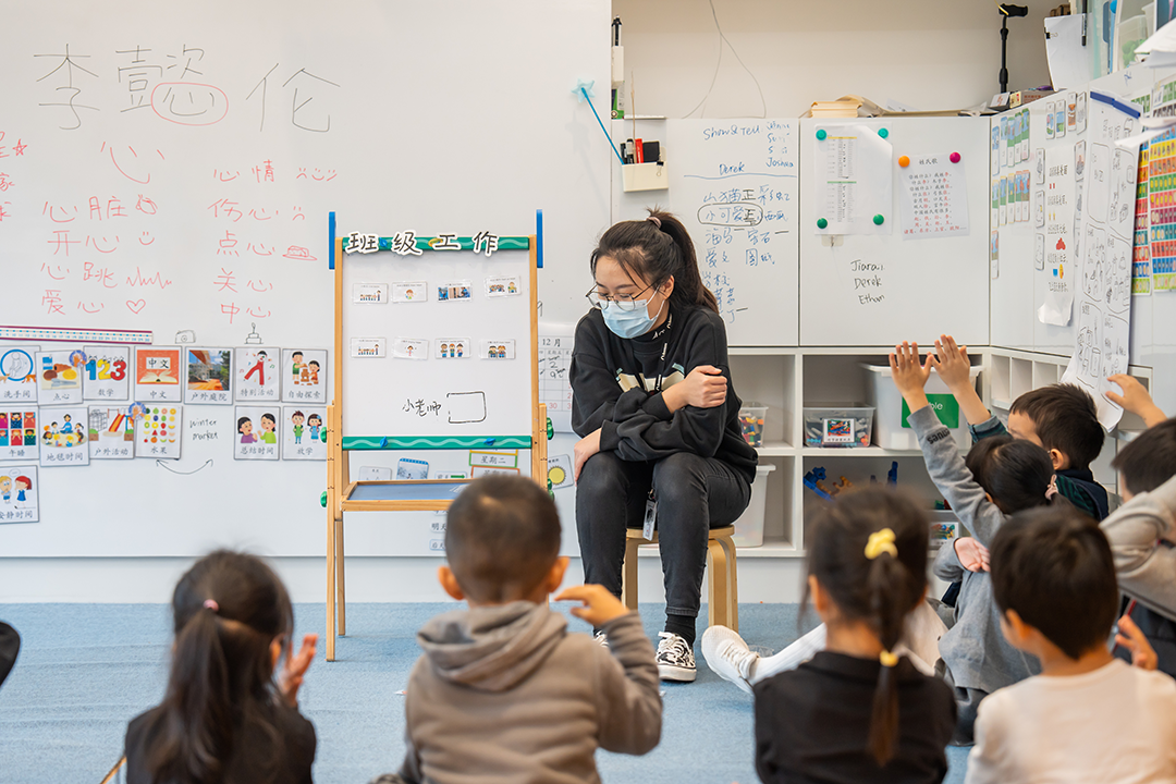 在深圳爱文学校长大成人：从1岁半到6岁，我们的孩子们每年在做什么?