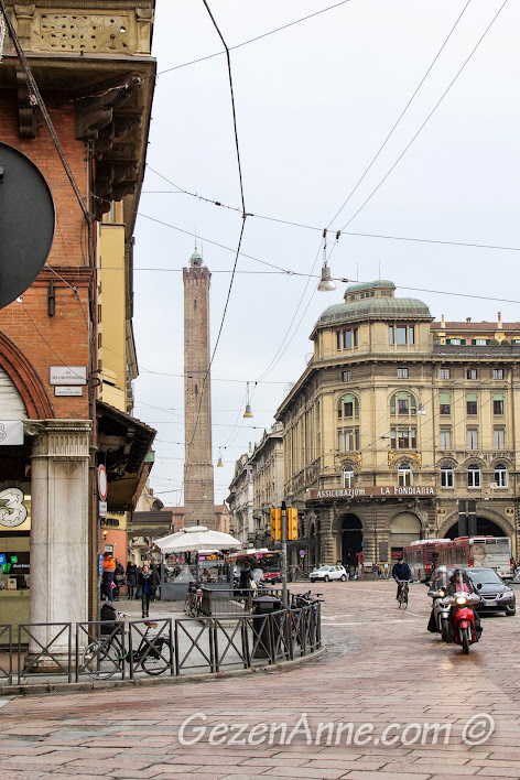 Bologna'daki tarihi kuleler